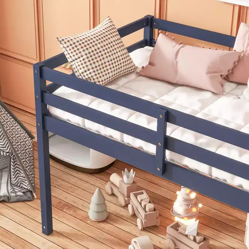 Lit mezzanine double, en bois d'hévéa massif avec échelle et lattes renforcées, bleu