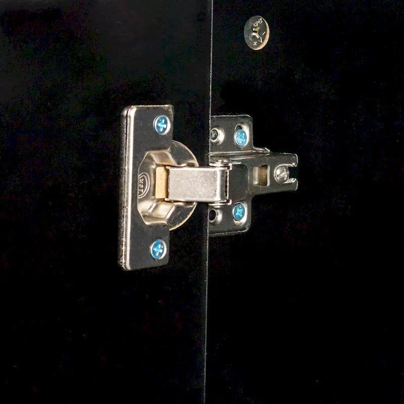 Meuble TV moderne de 150 cm avec portes et étagères
