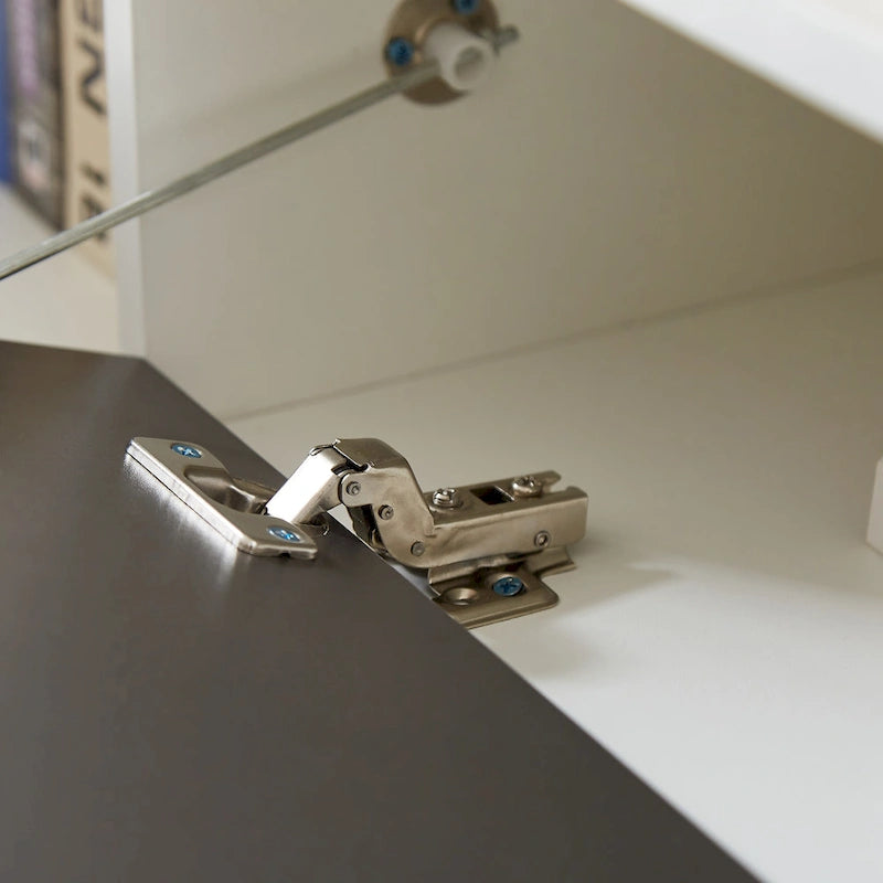 Meuble TV gris de 62,99 po avec lumières DEL, armoires et étagères ouvertes pour téléviseurs jusqu'à 65 po