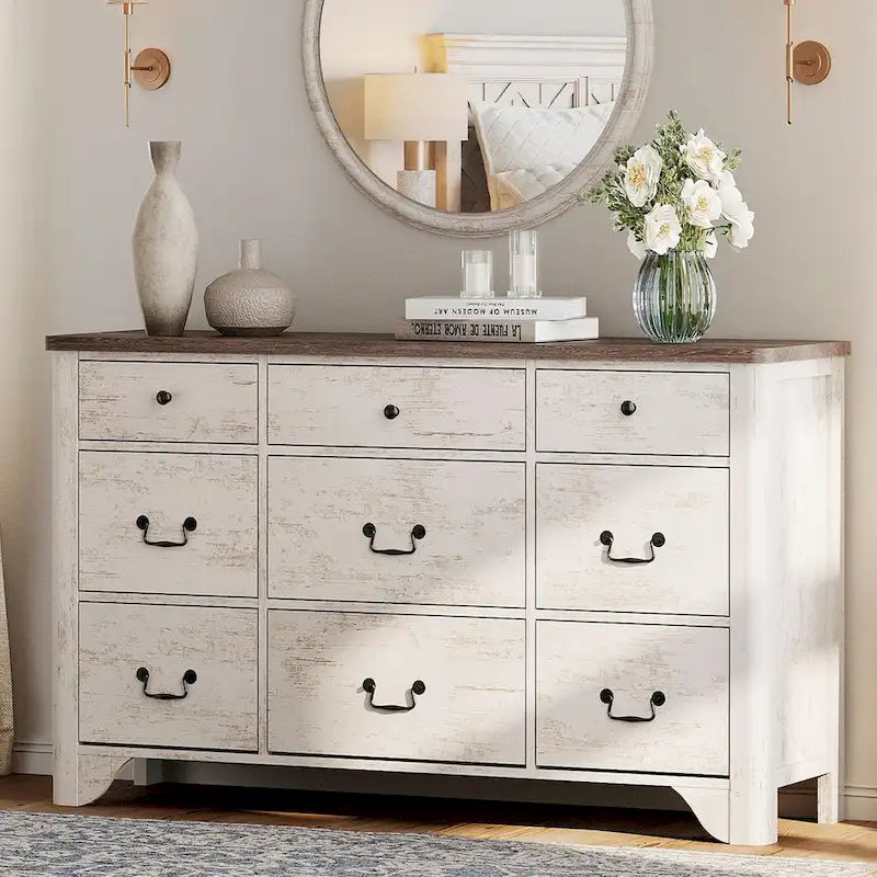 Meuble TV commode WAMPAT 53,5 po de large au style rustique blanc avec bords incurvés et grands tiroirs
