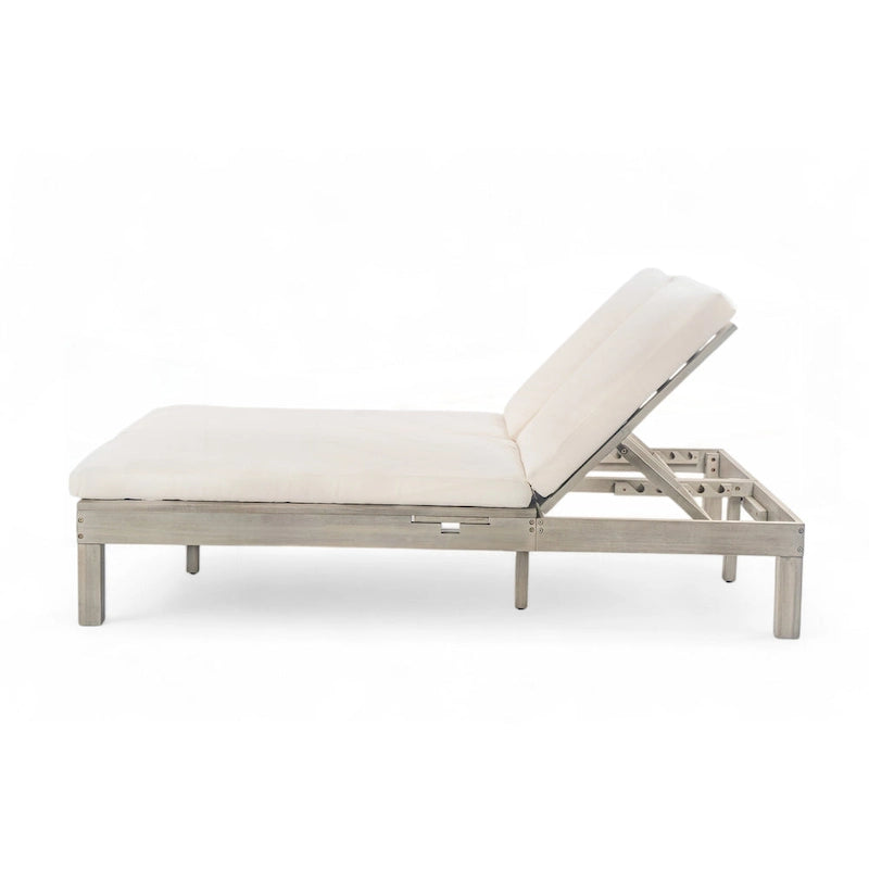 Chaise longue d'extérieur avec coussin et plateaux latéraux pliants