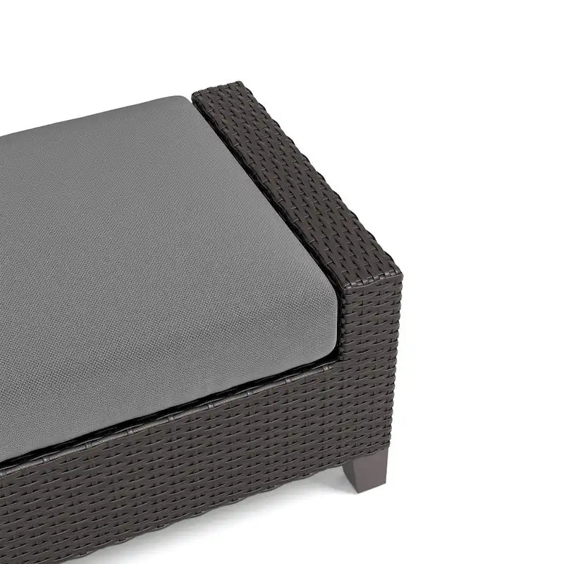 Lot de 2 poufs d'extérieur Kyl, 74 cm, dessus rembourré gris avec cadre tressé