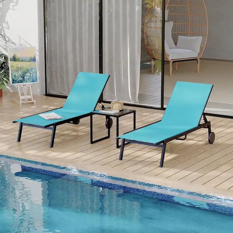 Lot de 3 Chaises Longues de Jardin avec Table d'appoint, Chaises Longues de Piscine à Dossier Réglable avec Roues