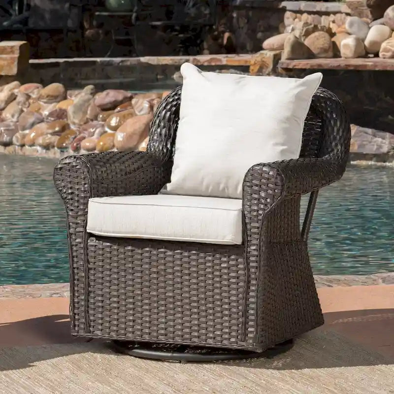 Fauteuil à bascule pivotant en osier d'extérieur Amaya avec coussin (lot de 4) par Christopher Knight Home