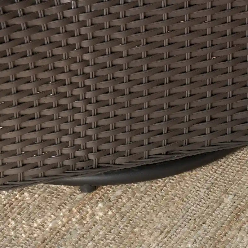 Fauteuil à bascule pivotant en osier d'extérieur Amaya avec coussin (lot de 4) par Christopher Knight Home