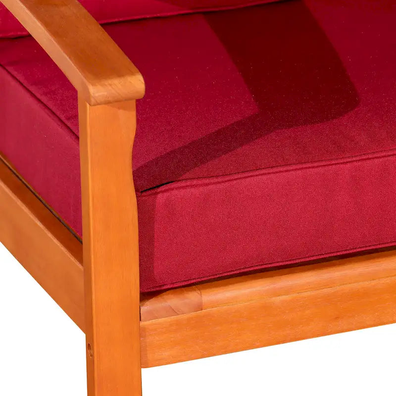 Chaise d'extérieur Longs Peak en eucalyptus de DTY Outdoor Living avec coussin épais