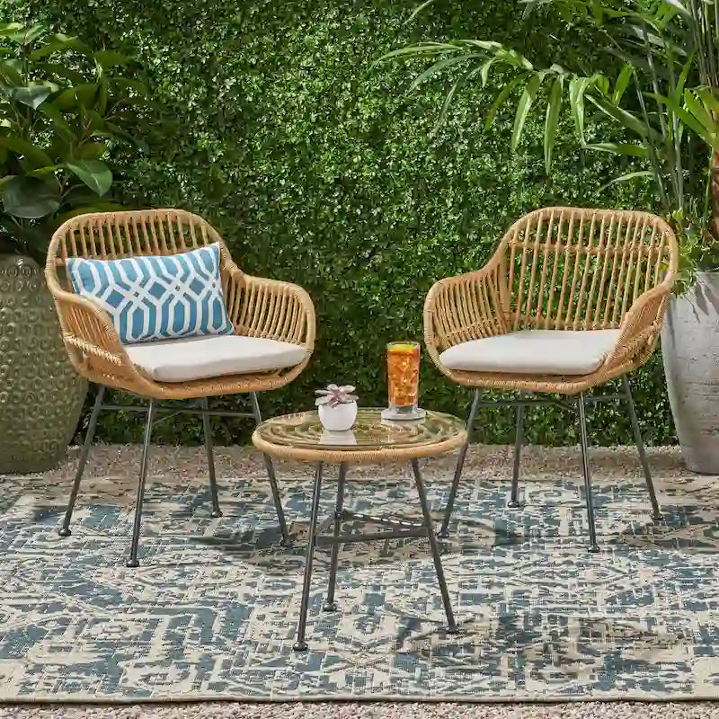 Ensemble de conversation d'extérieur Lehrman deux places en similicuir tressé avec table en verre trempé par Christopher Knight Home