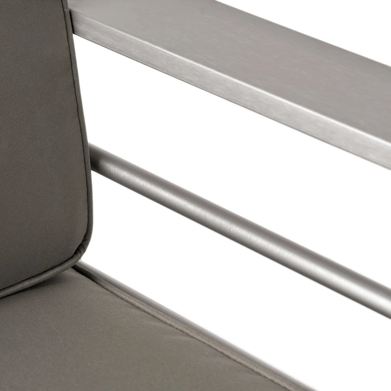 Fauteuils de club en aluminium Cape avec coussins Sunbrella en option (lot de 4) par Christopher Knight Home