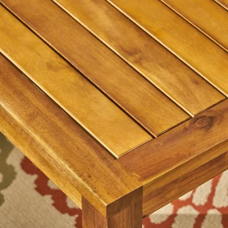 Ensemble de conversation d'extérieur Newbury en bois d'acacia 4 places avec table basse par Christopher Knight Home