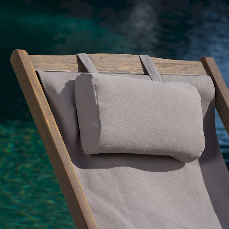 Chaises longues pliantes d'extérieur Nikki en bois d'eucalyptus et toile (lot de 2) par Christopher Knight Home