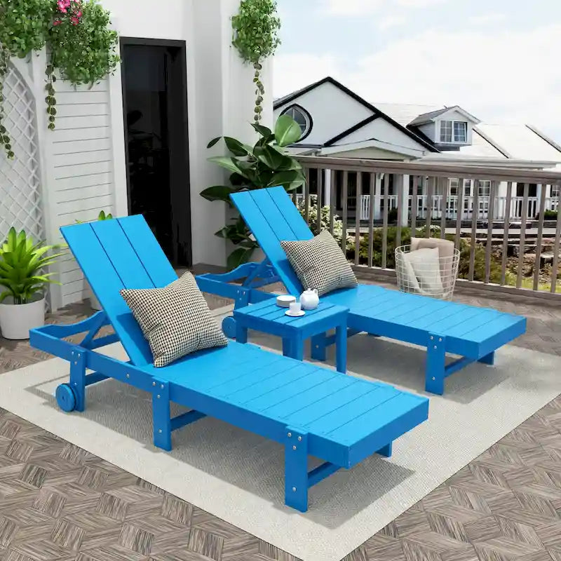 Chaise longue de piscine inclinable Polytrends Shoreside Modern Poly Eco-Friendly toutes saisons avec roues et table d'appoint (ensemble 3 pièces)