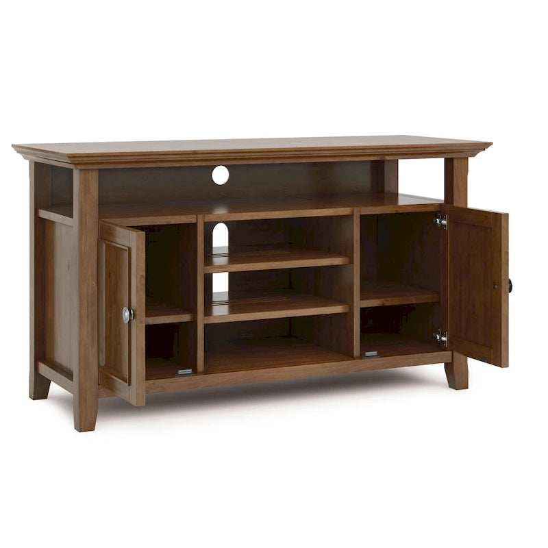 Meuble TV de style transitionnel en bois massif de 54 po de large WYNDENHALL Halifax - 54 L x 18,9 P x 31,9 H