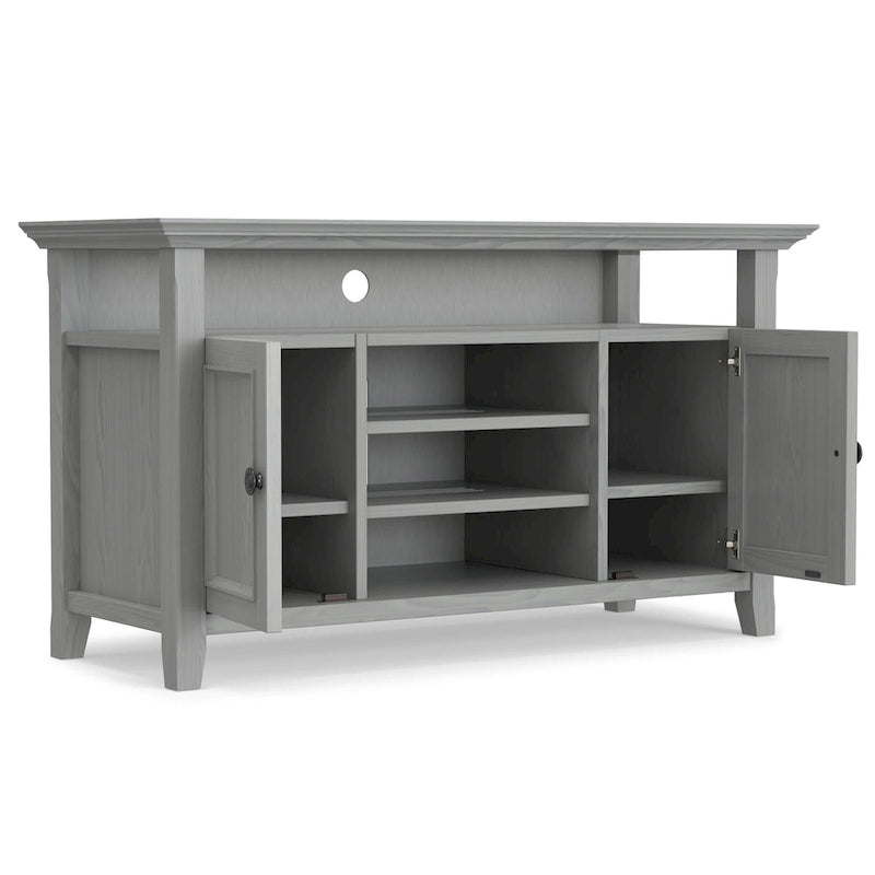 Meuble TV de style transitionnel en bois massif de 54 po de large WYNDENHALL Halifax - 54 L x 18,9 P x 31,9 H