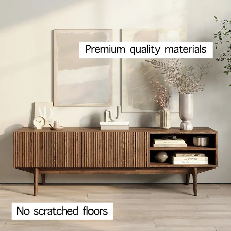 Meuble TV Living Skog Kelly pour téléviseurs jusqu'à 65 po avec pieds en bois au design scandinave moderne du milieu du siècle