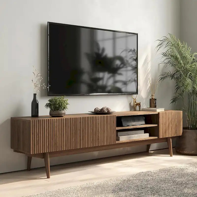 Meuble TV Living Skog Kelly pour téléviseurs jusqu'à 65 po avec pieds en bois au design scandinave moderne du milieu du siècle
