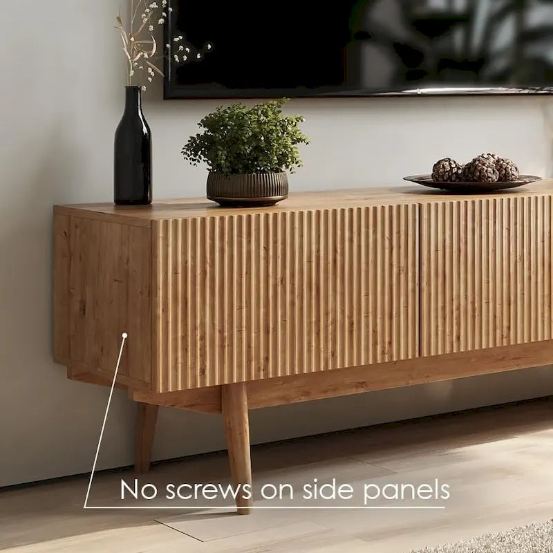 Meuble TV Living Skog Kelly pour téléviseurs jusqu'à 65 po avec pieds en bois au design scandinave moderne du milieu du siècle
