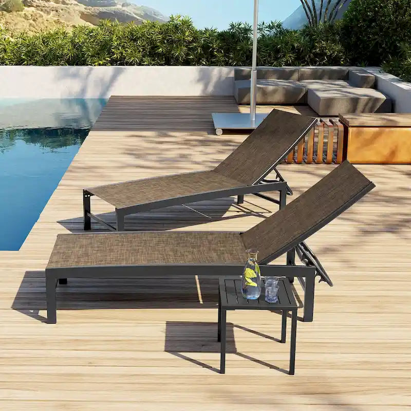 VredHom Chaises longues de jardin réglables en aluminium et table d'appoint – 153,4 cm (L) x 62,5 cm (l) x 40,9/103,6 cm (H)