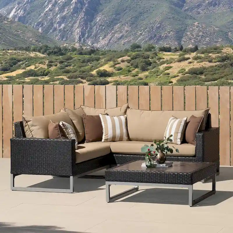 Sectionnel d'extérieur 4 pièces Milo Espresso Sunbrella avec table pour patio